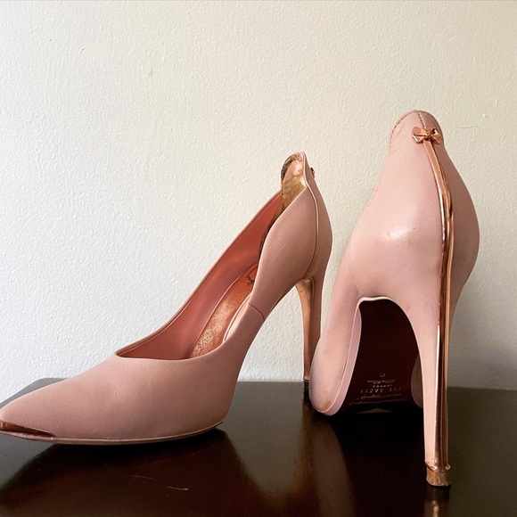 Ted Baker Blush Pink Stilettos with Rose Gold Heel- Size 9/ 40 EU - Picture 2 of 2